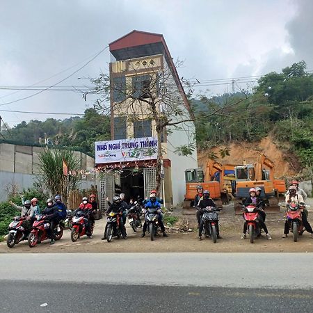 Yolo Ha Giang Adventures, Motorbike And Loop Tours Hotel Eksteriør billede
