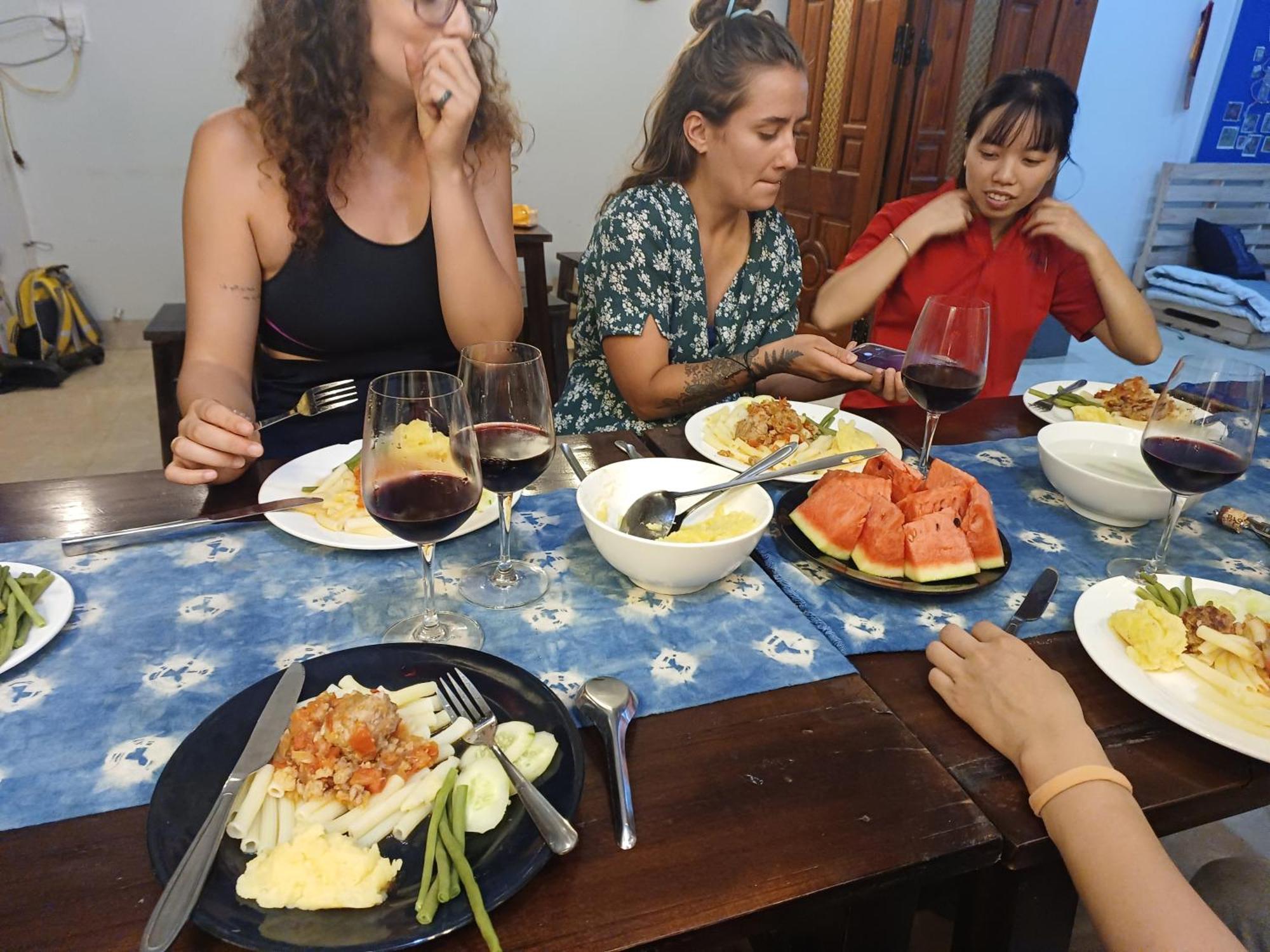 Yolo Ha Giang Adventures, Motorbike And Loop Tours Hotel Eksteriør billede