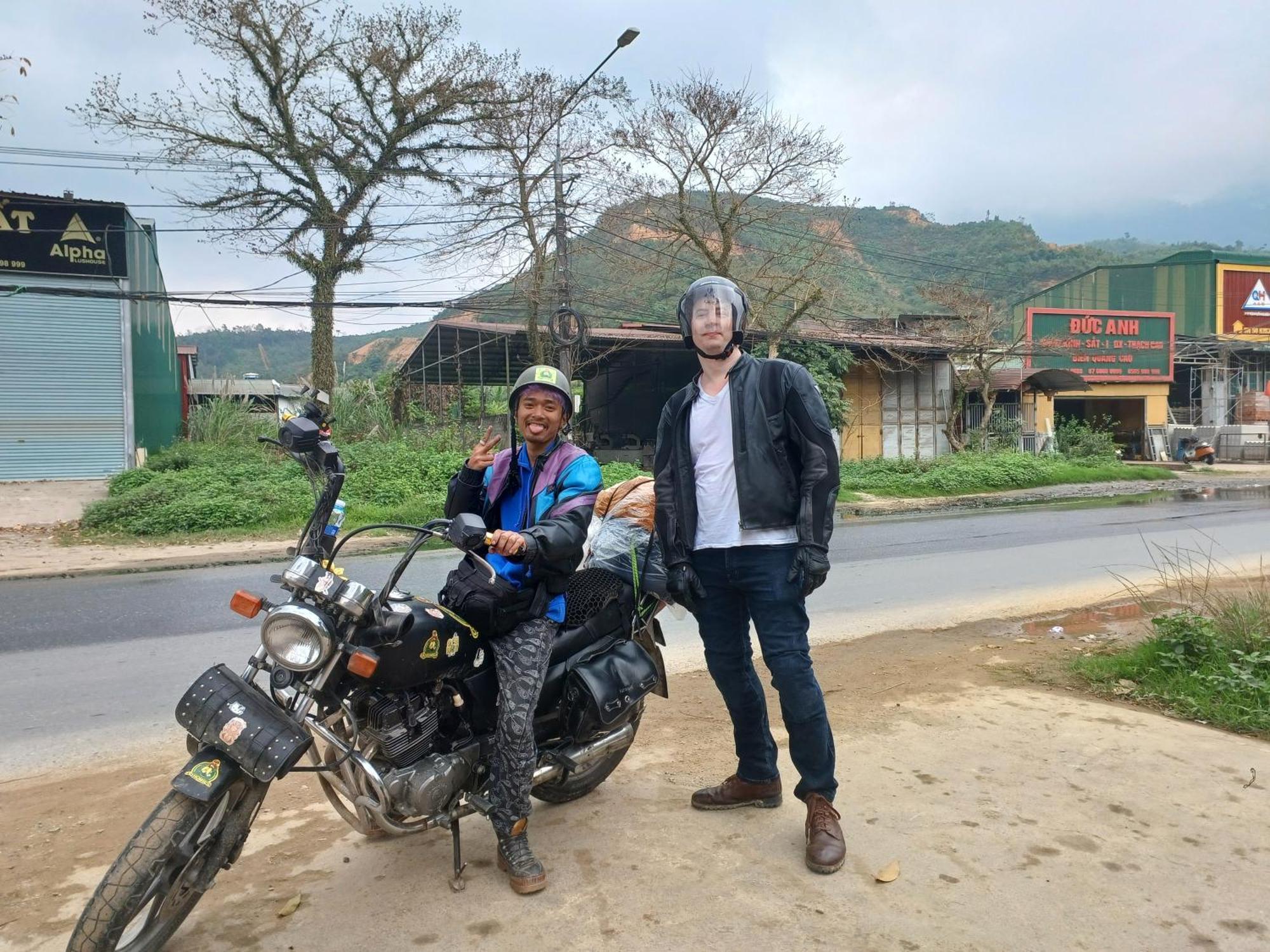 Yolo Ha Giang Adventures, Motorbike And Loop Tours Hotel Eksteriør billede